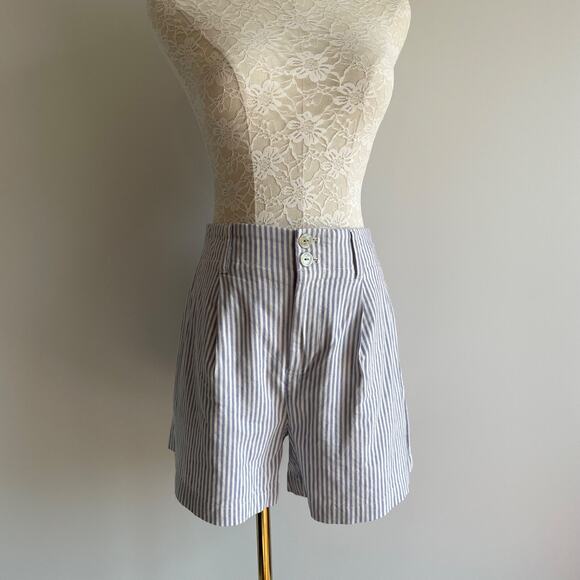 LC Lauren‎ Conrad High Waisted Shorts Size 2 Periwinkle Railroad Stripe Coquette - Picture 1 of 11